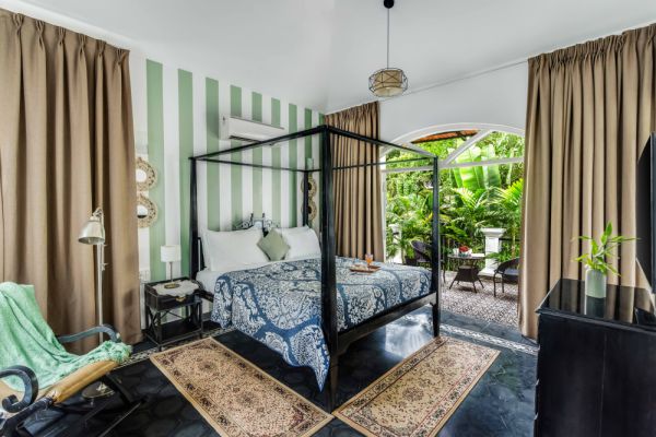 Image Title Goes Here