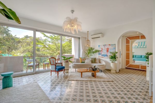 Sereno Santorini 2bhk Greek vibes w/ pvt jacuzzi