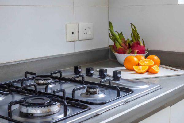 Sereno Picasso 1bhk artsy vibes 3 mins to Assagaon