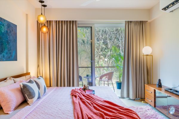 Sereno Horizon 3bhk Penthouse pvt jacuzzi rooftop