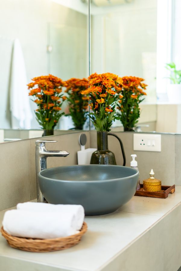 Sereno Horizon 3bhk Penthouse pvt jacuzzi rooftop