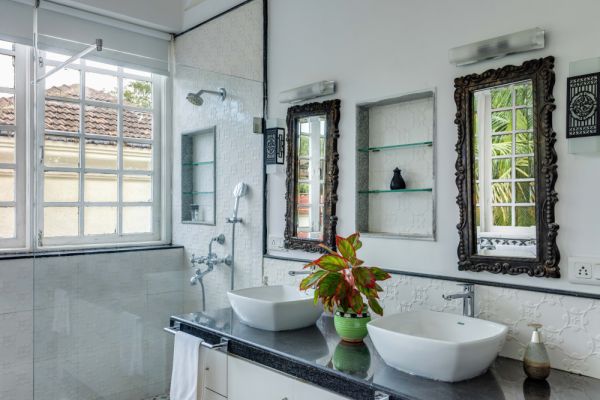 Image Title Goes Here