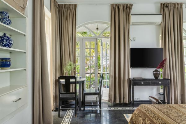 Image Title Goes Here