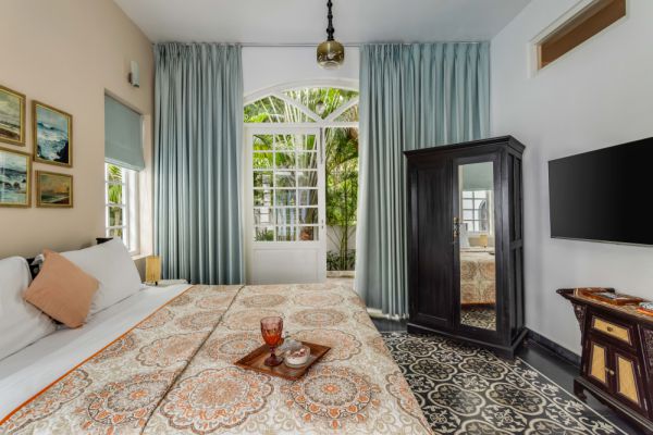 Image Title Goes Here