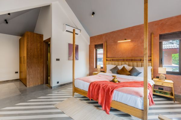 Sereno Susegad 5bhk luxe villa pvt pool by Elysium