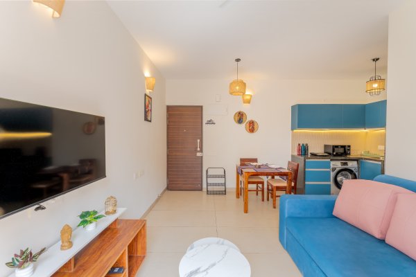 Sereno Azura 1bhk pool view w/game zone, jacuzzis