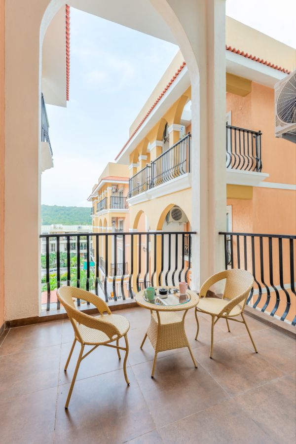 Image Title Goes Here