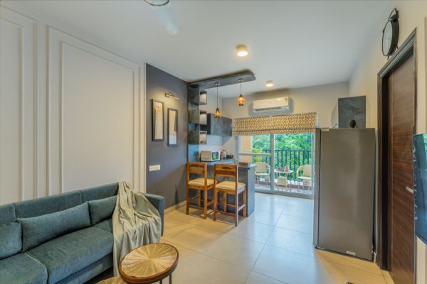 Sereno Foresta cosy 1 bhk greenery view w/pool+game