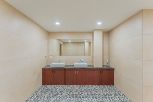 Sereno Amber 1bhk cosy apt w/pool, gym, games zone