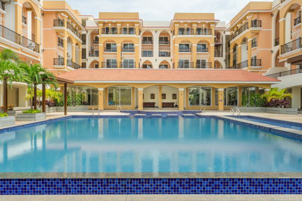 Sereno Azura 1 bhk pool view w /game zone, jacuzzi