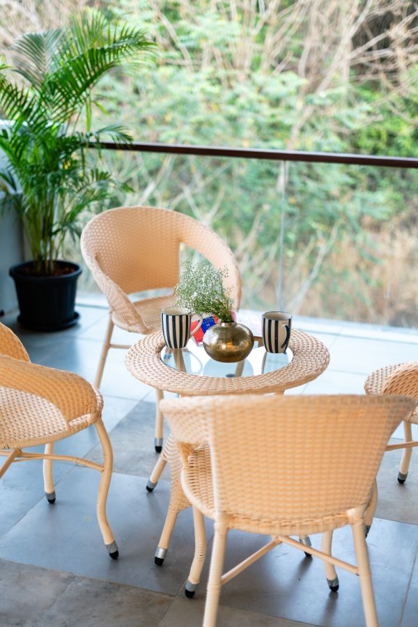 Sereno Horizon 3bhk Penthouse pvt jacuzzi rooftop