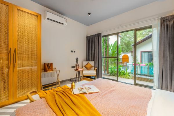 Sereno Susegad 5bhk luxe villa pvt pool by Elysium