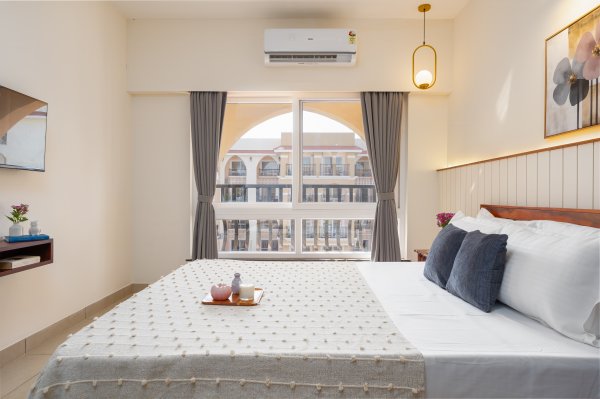 Sereno Twilight cosy 1bhk w/pool, games room & gym