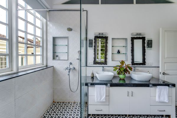 Image Title Goes Here