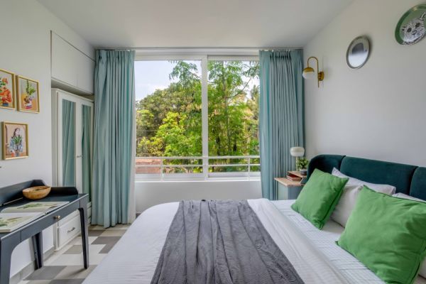 Image Title Goes Here