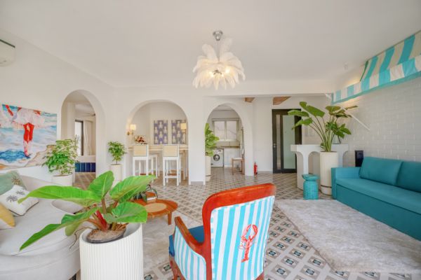 Sereno Santorini 2bhk Greek vibes w/ pvt jacuzzi