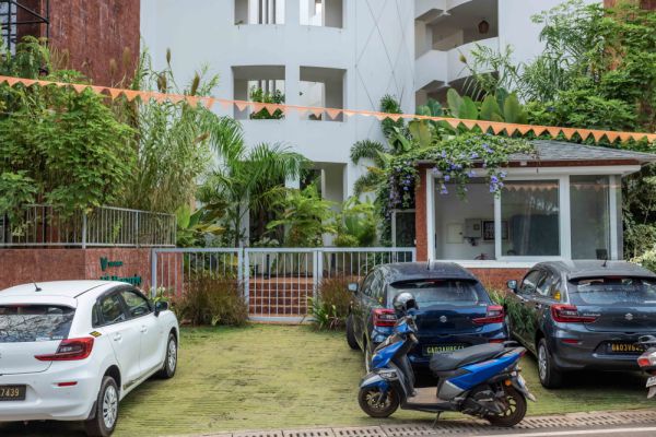 Image Title Goes Here