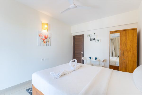 Sereno Emerald 1 bhk w/pool, games zone & gym