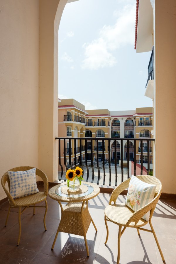 Sereno Twilight cosy 1bhk w/pool, games room & gym