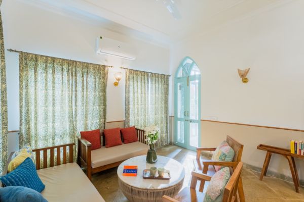 House of Rumi 3bhk villa w/private pool & outdoor gazebo
