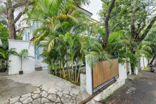 Image Title Goes Here