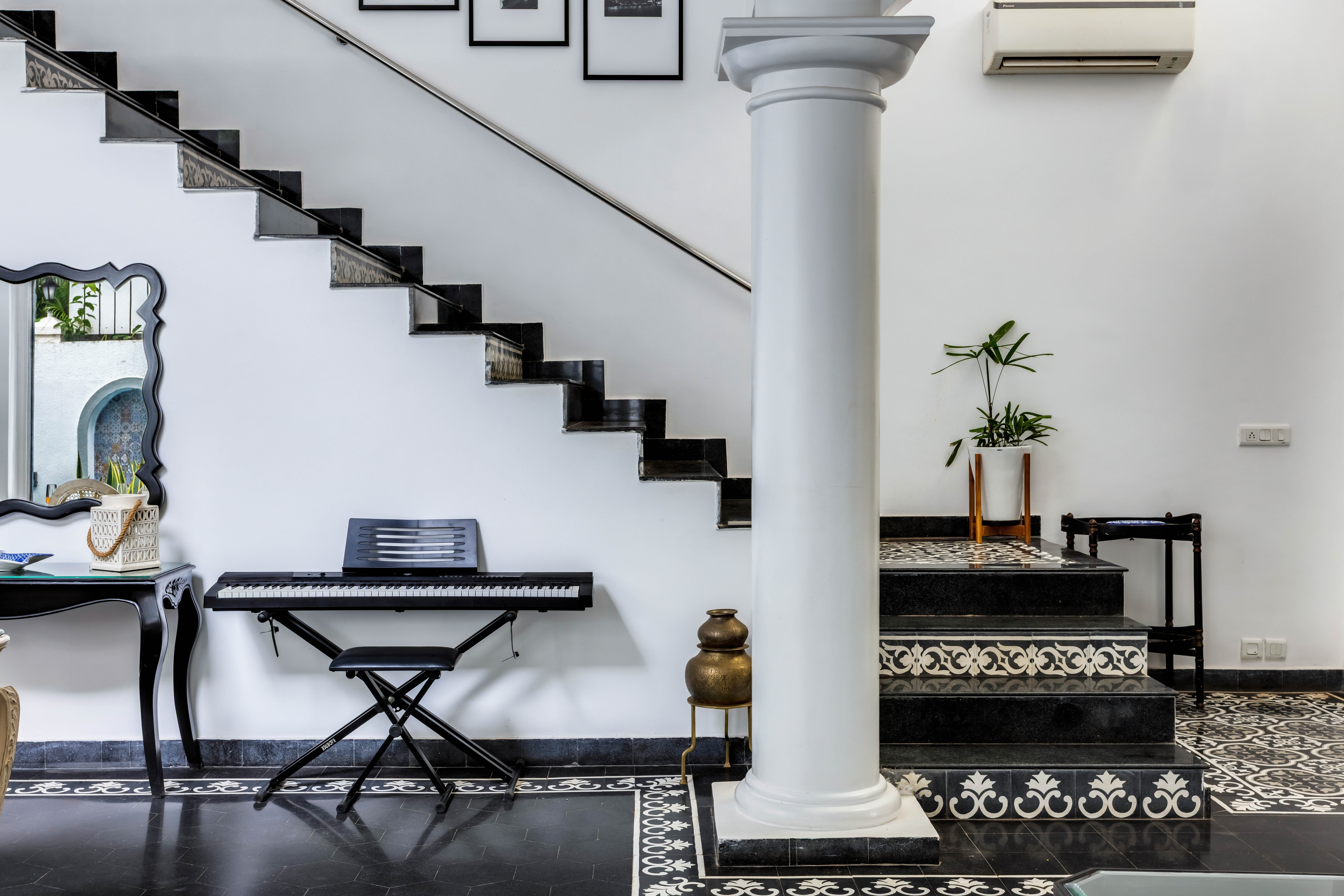 Image Title Goes Here