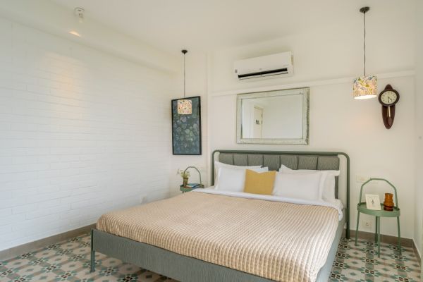 Image Title Goes Here