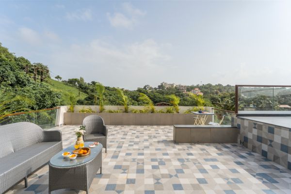 Image Title Goes Here