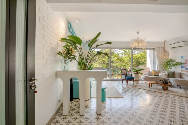 Sereno Santorini 2bhk Greek vibes w/ pvt jacuzzi