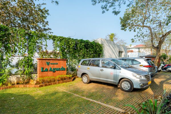 Sereno Arthouse - 2bhk modern villa w/private pool