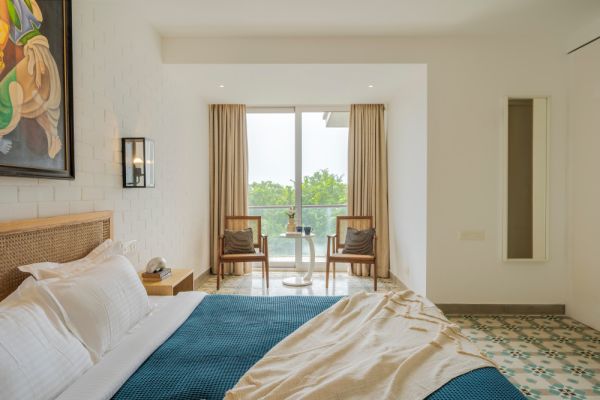 Image Title Goes Here