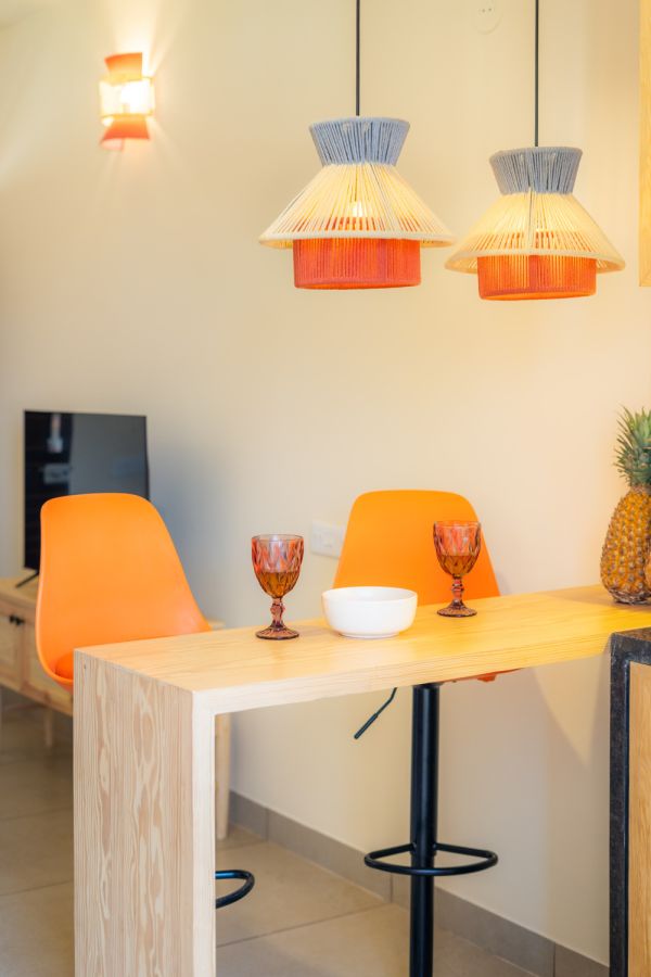 Sereno Amber 1bhk cosy apt w/pool, gym, games zone