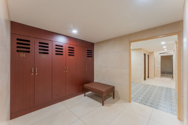 Sereno Foresta cosy 1 bhk greenery view w/pool+game