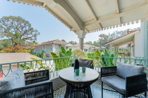 Sereno Solace 3bhk bali theme villa w/pool & gazebo