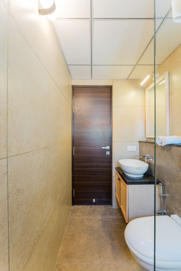 Sereno Amber 1bhk cosy apt w/pool, gym, games zone