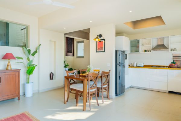 Sereno Horizon 3bhk Penthouse pvt jacuzzi rooftop