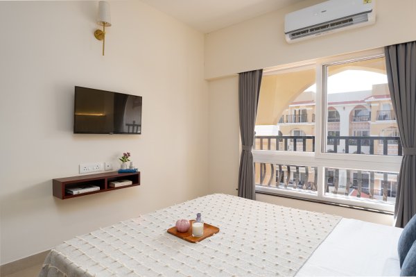 Sereno Twilight cosy 1bhk w/pool, games room & gym