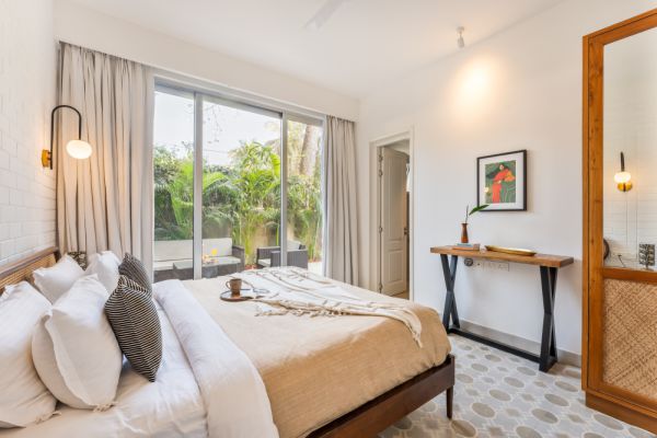 Image Title Goes Here