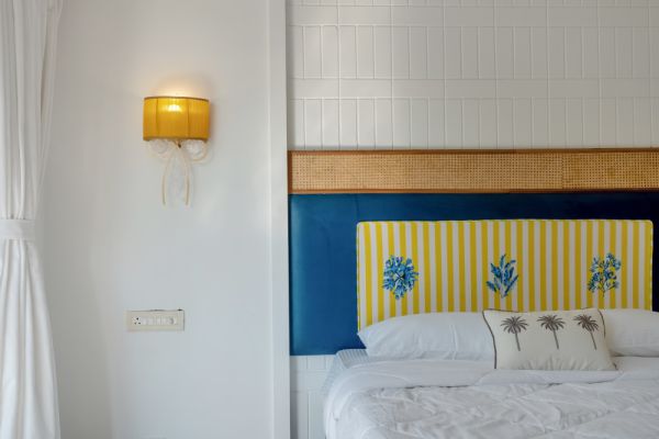 Sereno Santorini 2bhk Greek vibes w/ pvt jacuzzi