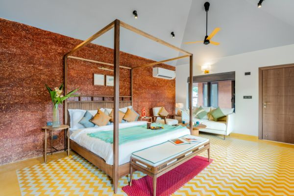 Sereno Susegad 5bhk luxe villa pvt pool by Elysium