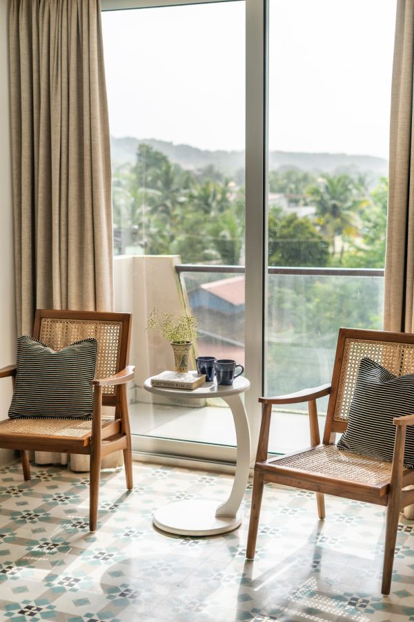 Image Title Goes Here