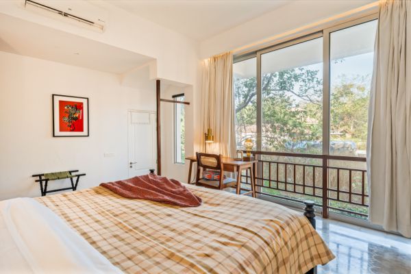 Image Title Goes Here