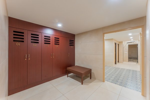 Sereno Foresta cosy 1 bhk greenery view w/pool+game