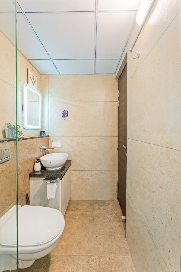 Sereno Emerald 1 bhk w/pool, games zone & gym