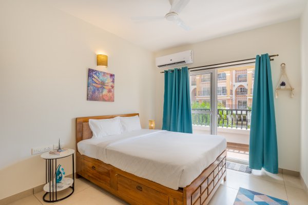 Sereno Azura 1bhk pool view w/game zone, jacuzzis