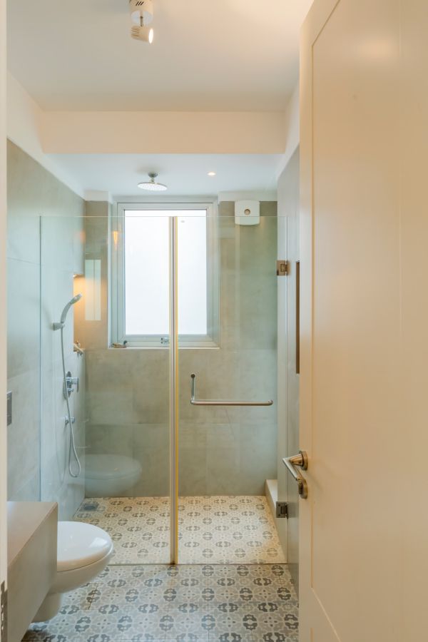 Image Title Goes Here