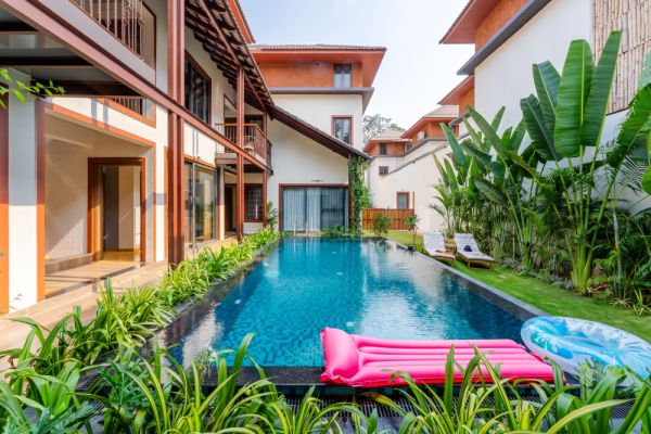 Sereno Susegad 5bhk luxe villa pvt pool by Elysium