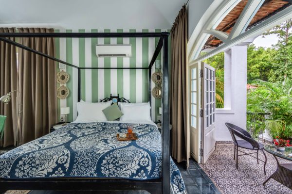 Image Title Goes Here