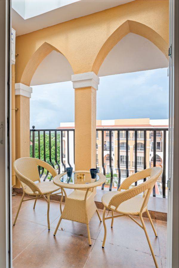 Sereno Emerald 1 bhk w/pool, games zone & gym