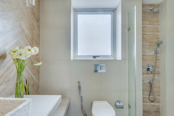 Sereno Picasso 1bhk artsy vibes 3 mins to Assagaon